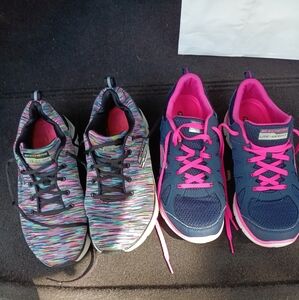 2 pairs of Skecher sneakers